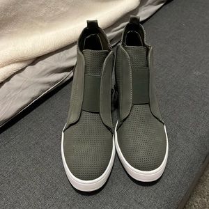 Journee Collection Clara Wedge Sneaker